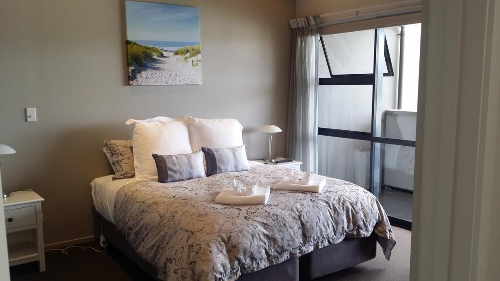 Sovereign Pier On The Waterways Whitianga